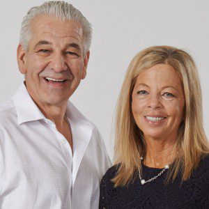 Kathy-&-Tom-Smith_800x800
