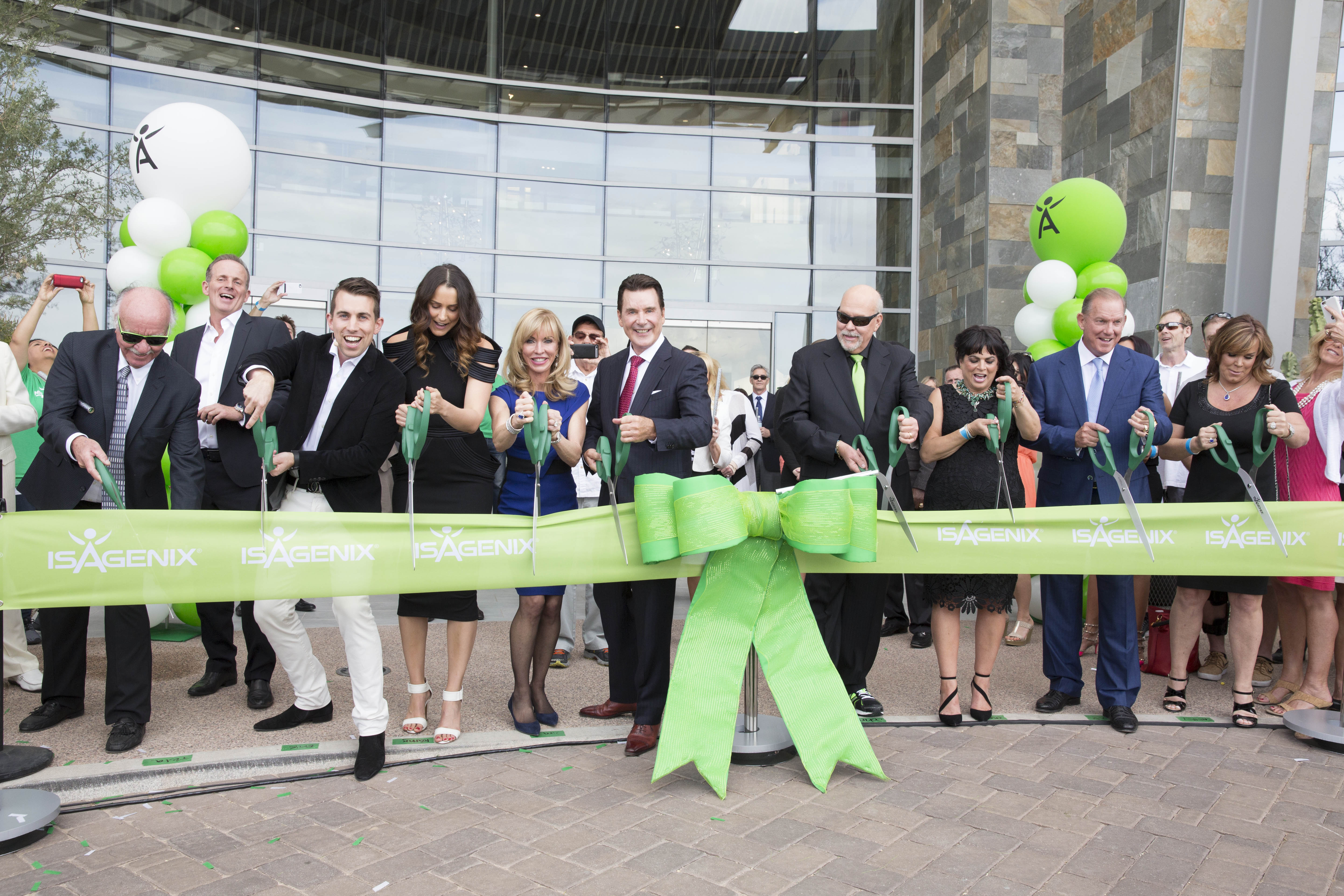 Isagenix Celebrates 14th Anniversary With Ribbon Cutting Ceremony 