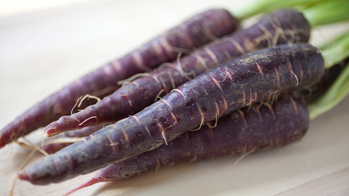 organic purple carrots