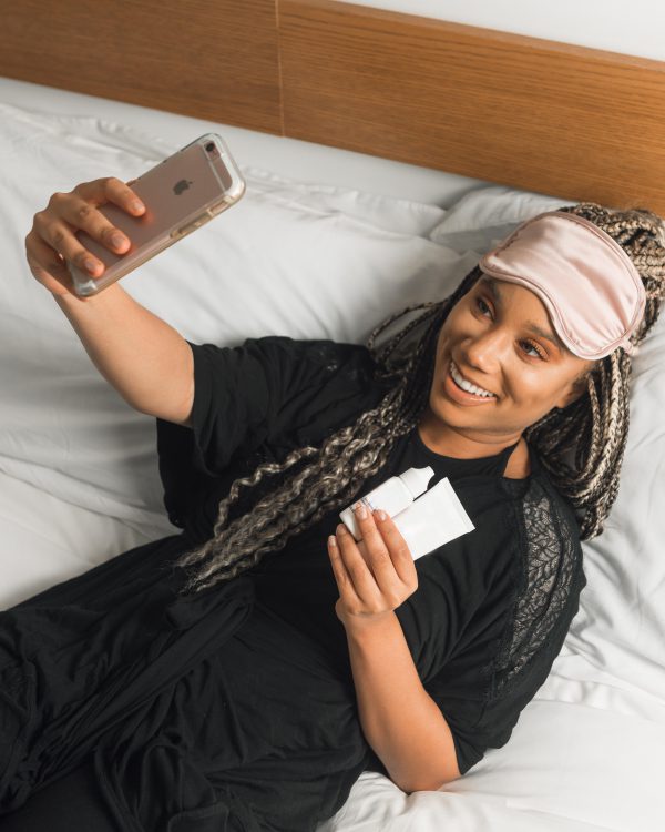 girl with friends having a spa day via phone