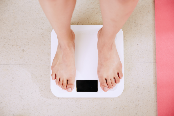 Which is better to measure body-weight? Analog or Digital scale